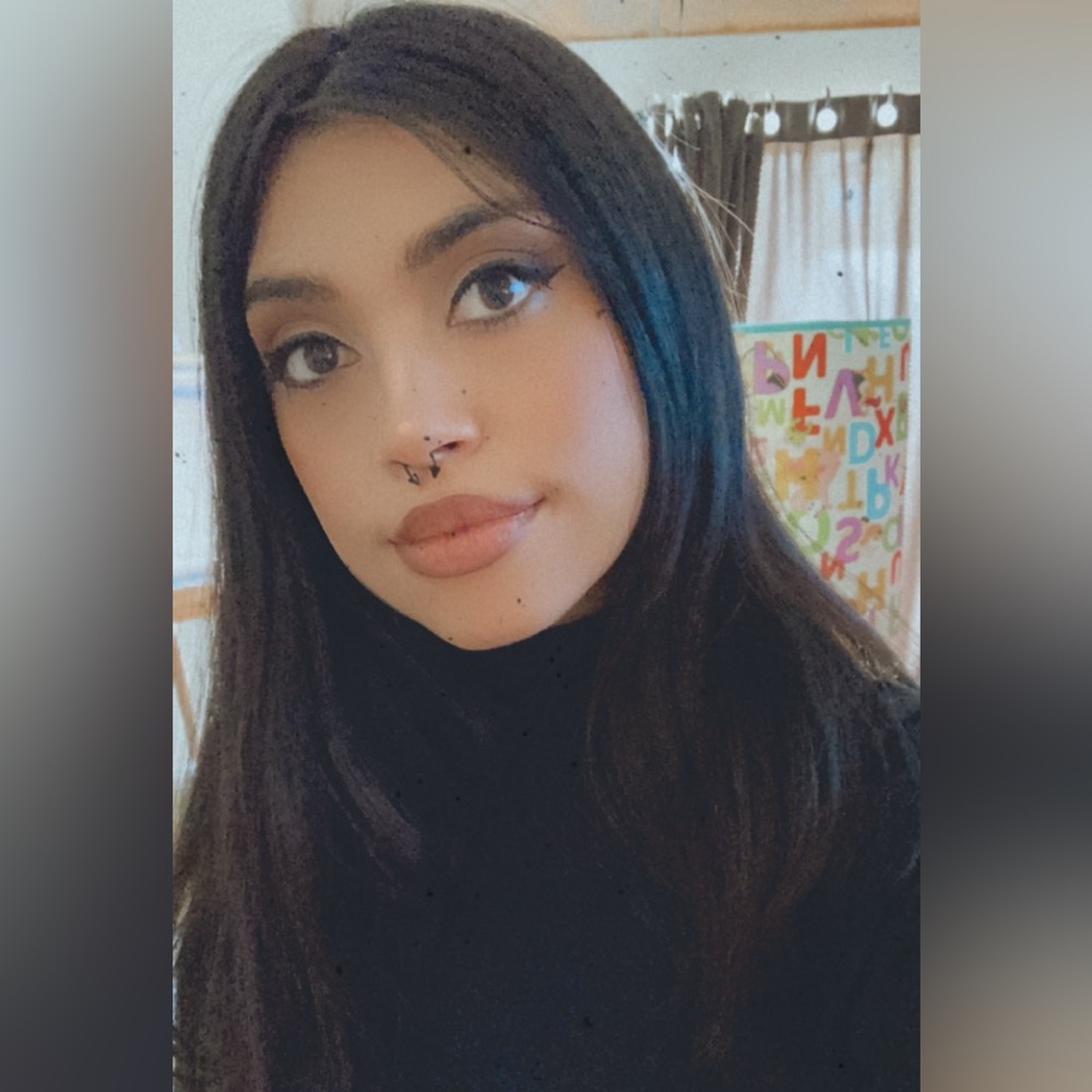 Meet your Posher, Cecilia